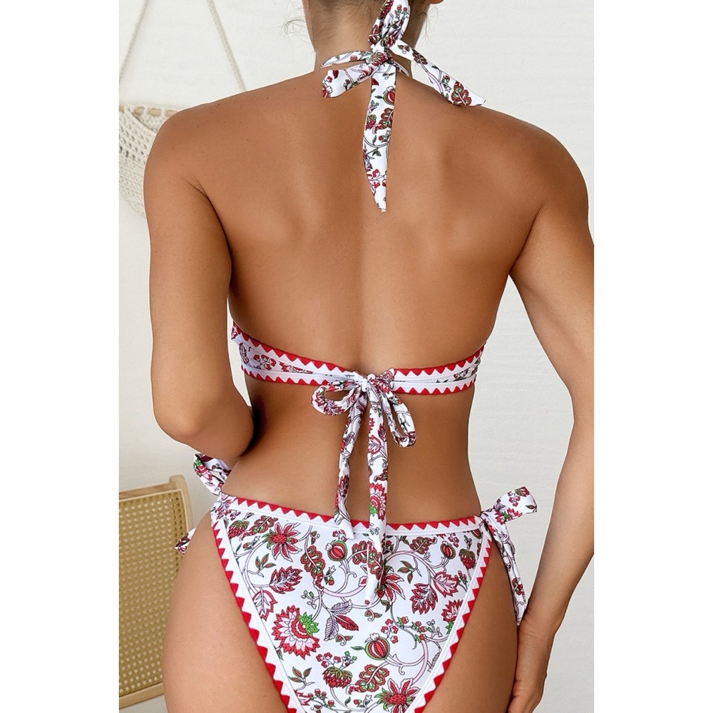 Floral Red and White Bikini Set - Picture 2 of 3